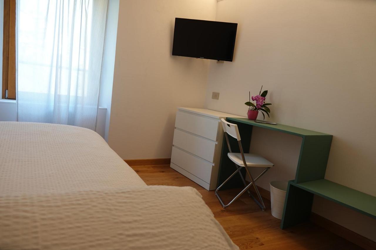 Casale Bella.Vista Bed & Breakfast Pianello Del Lario Luaran gambar